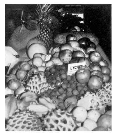 Photo of fruit on the table.